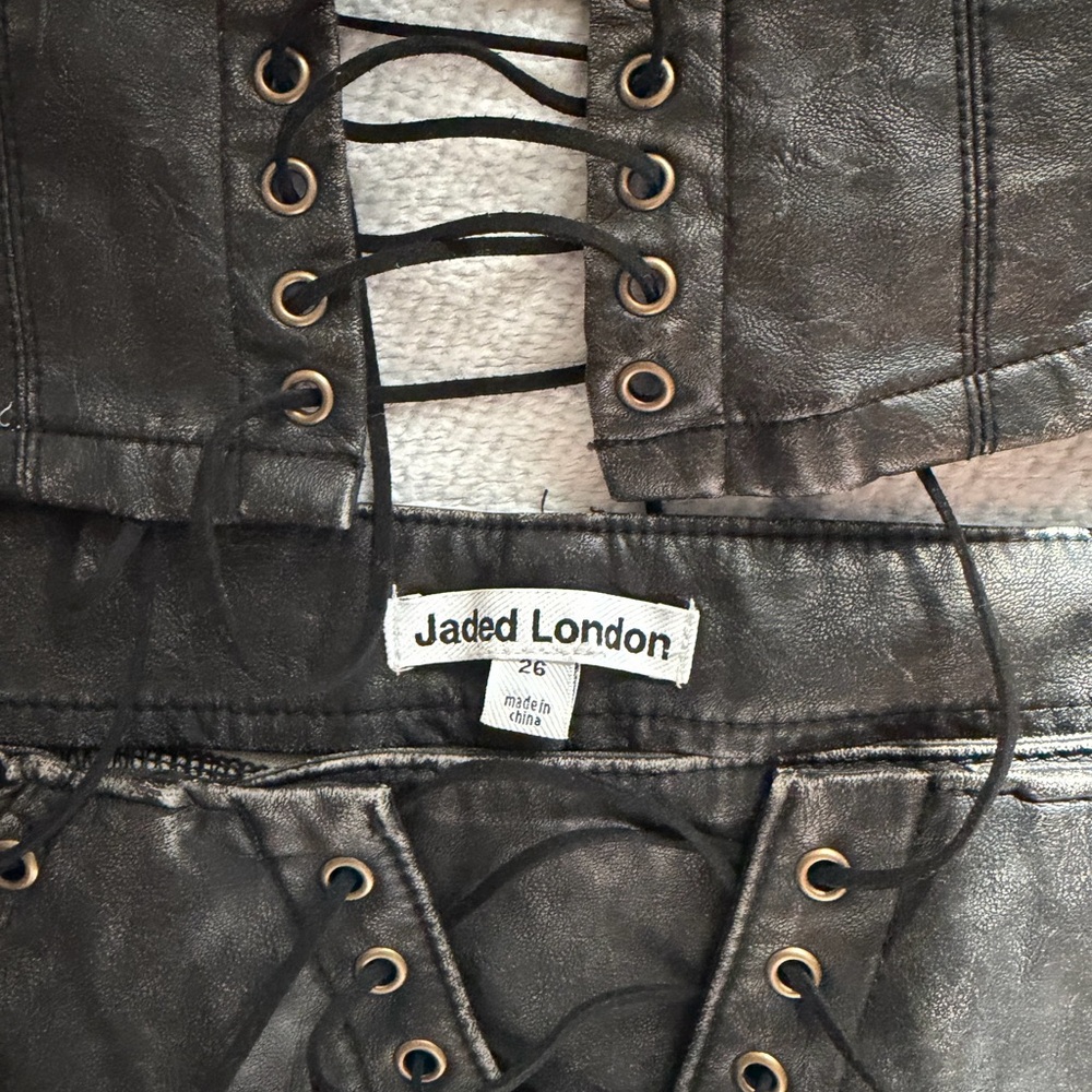Jeans Subcategory Classification - Picture 2 of 3